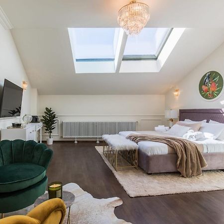 Holt Old Town Luxury Suites 부쿠레슈티 외부 사진