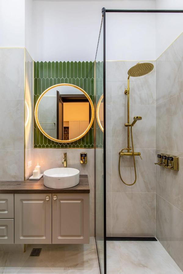 Holt Old Town Luxury Suites 부쿠레슈티 외부 사진